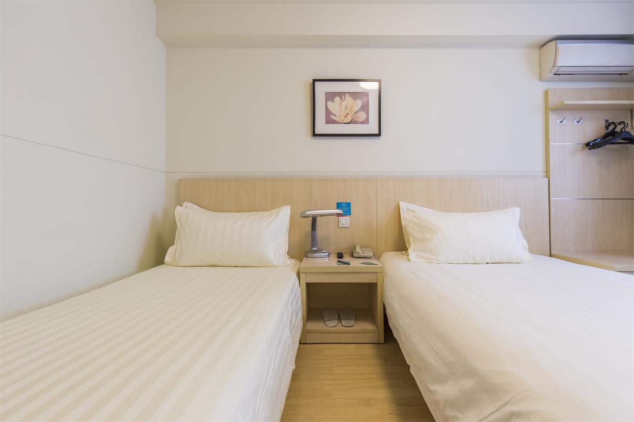 Jinjiang Inn Select Jinan Baotuquan Zewnętrze zdjęcie